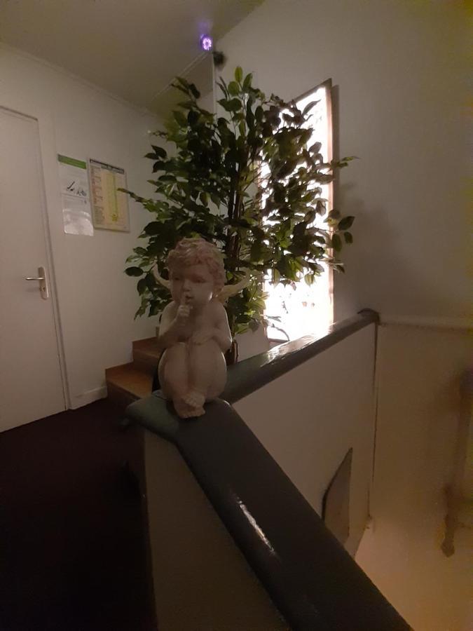 Hotel Du Tricastin Pierrelatte Εξωτερικό φωτογραφία