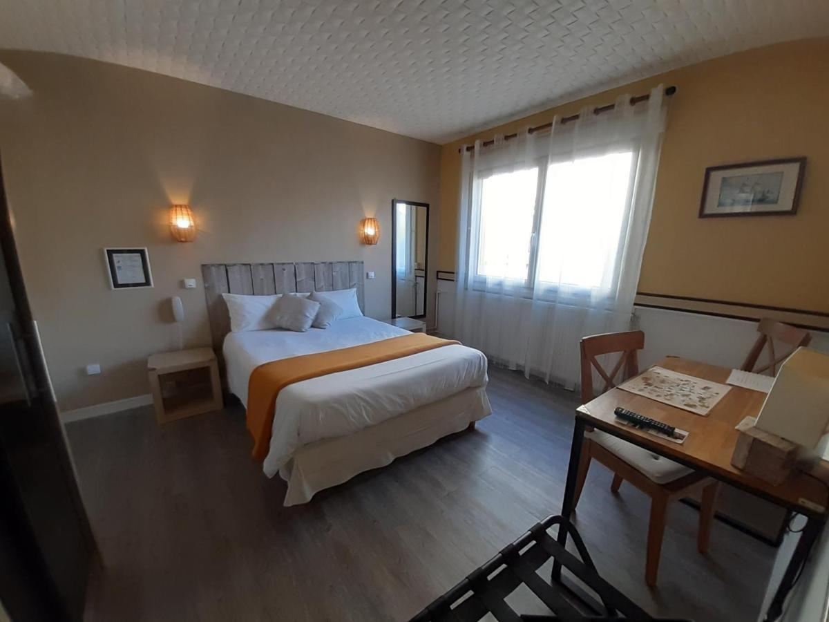 Hotel Du Tricastin Pierrelatte Εξωτερικό φωτογραφία