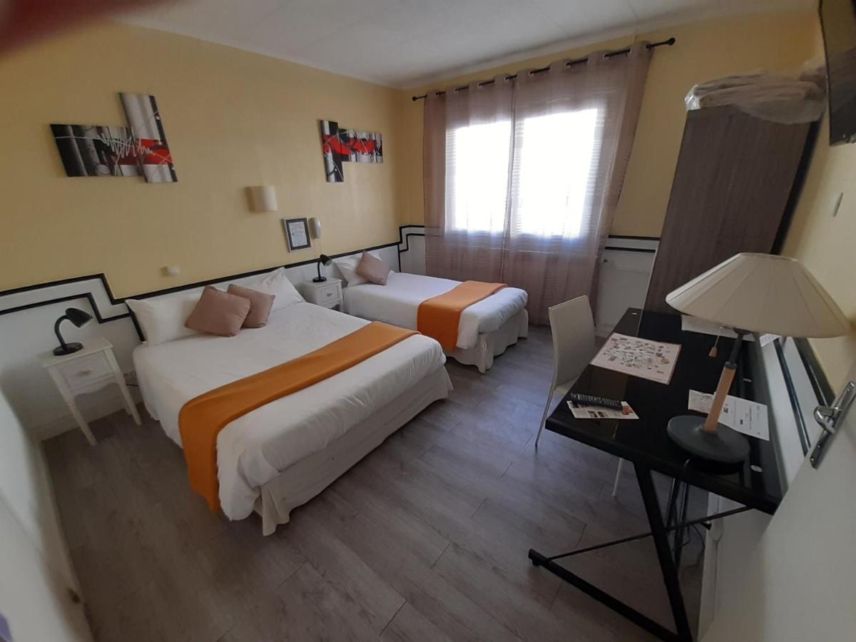 Hotel Du Tricastin Pierrelatte Εξωτερικό φωτογραφία