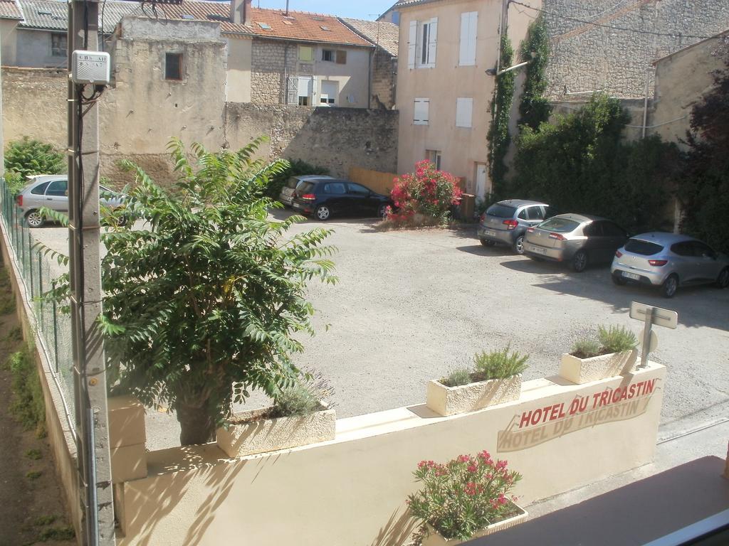 Hotel Du Tricastin Pierrelatte Εξωτερικό φωτογραφία