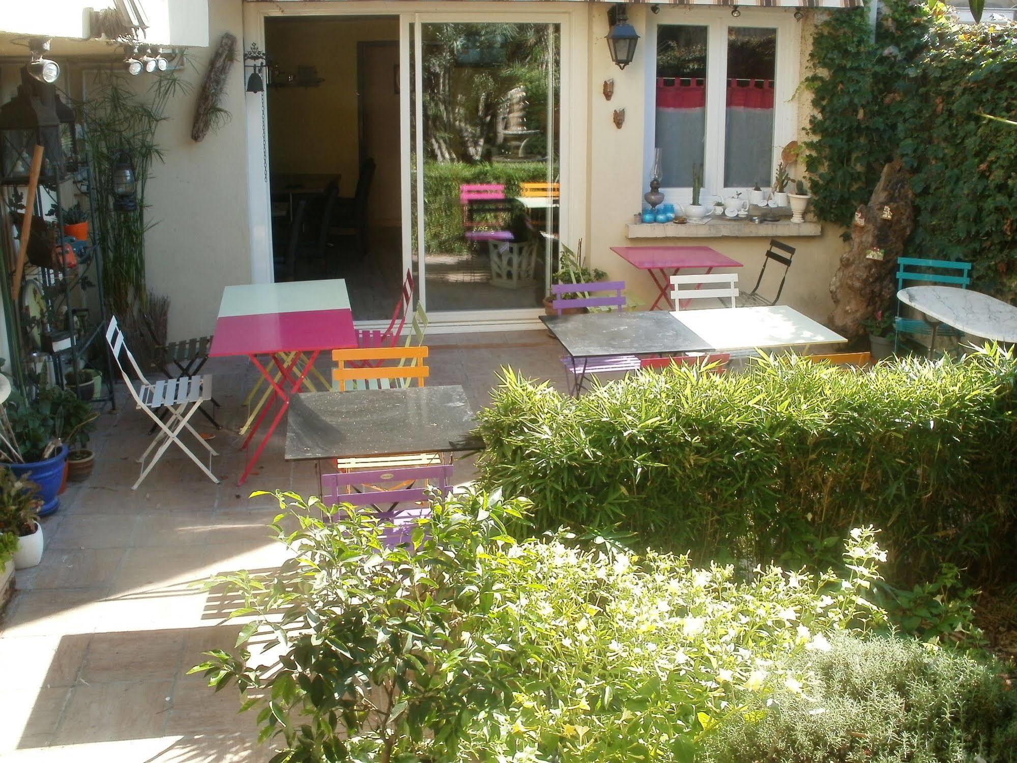 Hotel Du Tricastin Pierrelatte Εξωτερικό φωτογραφία